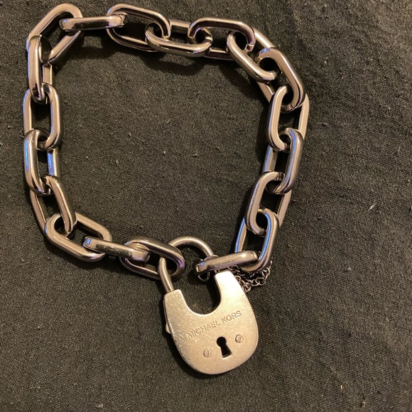 MICHAEL Michael Kors Jewelry - Micheal kors braclet